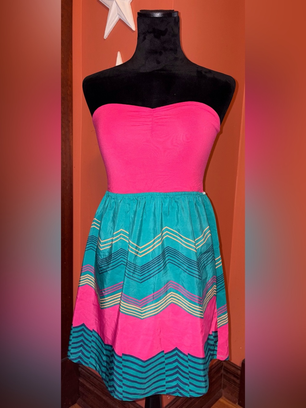Roxy Y2K 2000’s Strapless Pink and Teal Chevron Dress